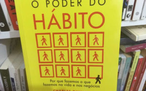 Capa do livro "O Poder do Hábito"