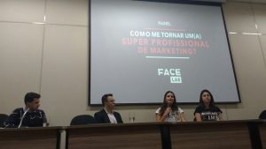 Painel sobre profissionais de marketing